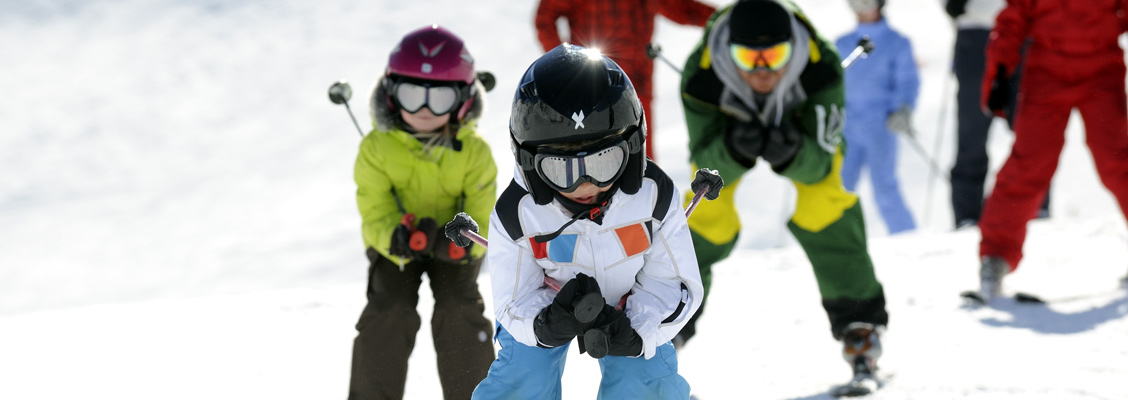 children skiing