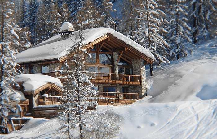 Choose your accommodation when planning your group ski trip 