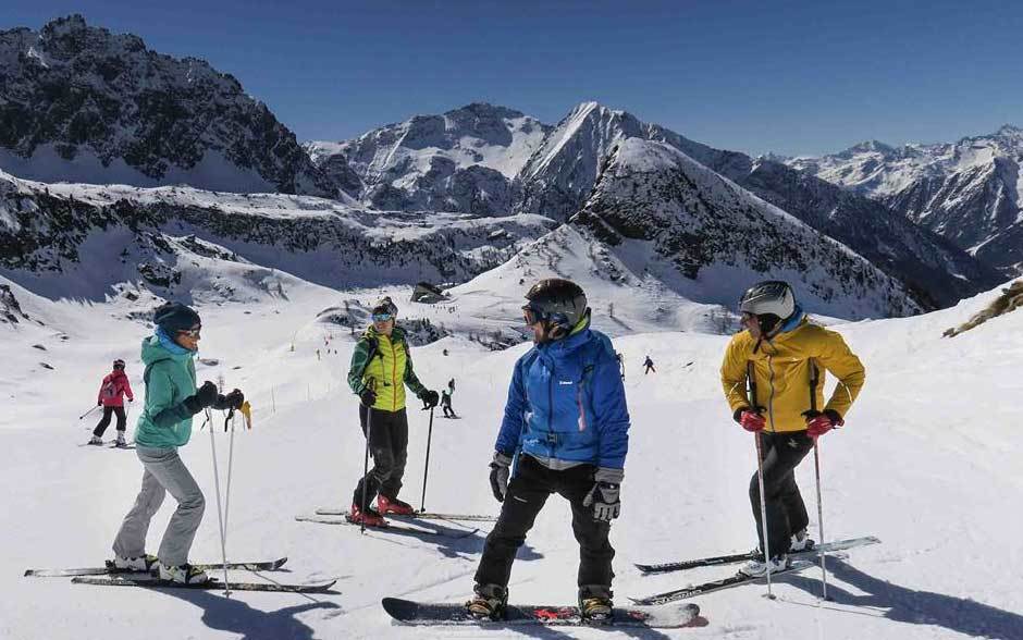 Snowboarding in Champoluc