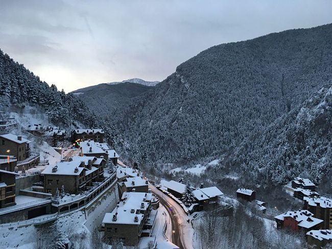 Non-Skiers in Arinsal