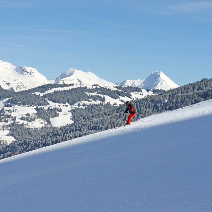 Skiing in Morzine