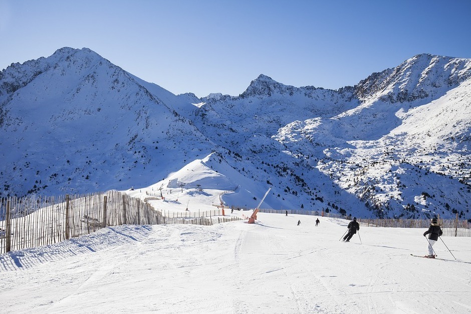 Skiing in Soldeu