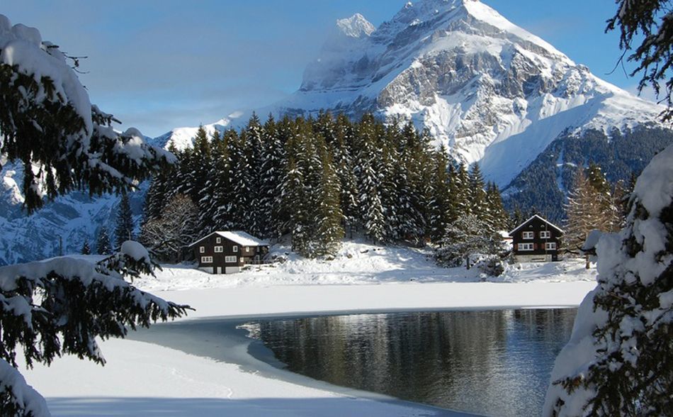 Non-Skiers in Andermatt