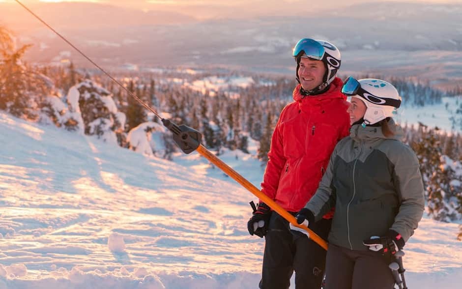 Skiing in Norefjell