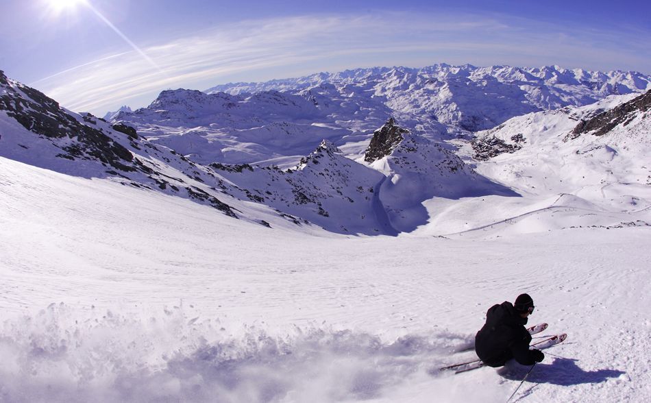 Skiing in Val Thorens