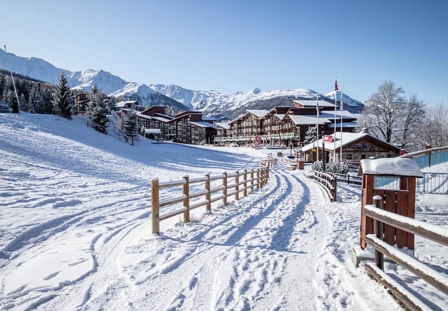 Snowboarding in Les Arcs 1800