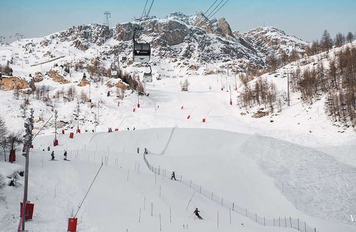 Slalom skiing in Val d'Isère ski resort