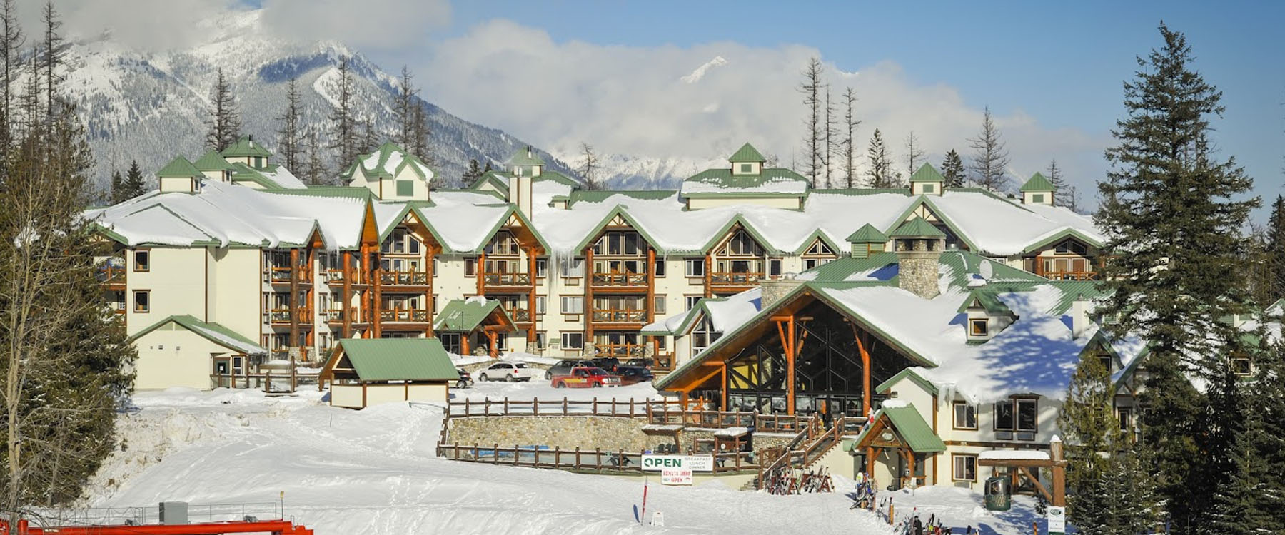 Ski apartments in Canada